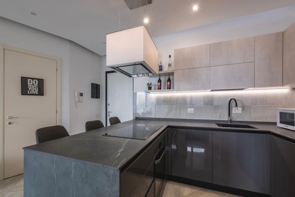 5 Stars Apart Sea View Genua Exterior foto